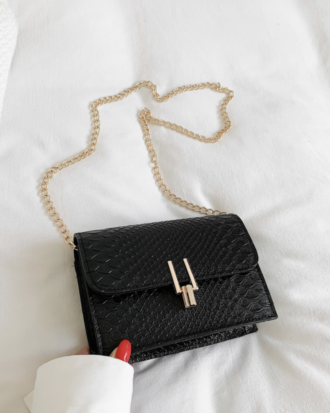 Geanta Grace neagra din piele ecologica cu imprimeu